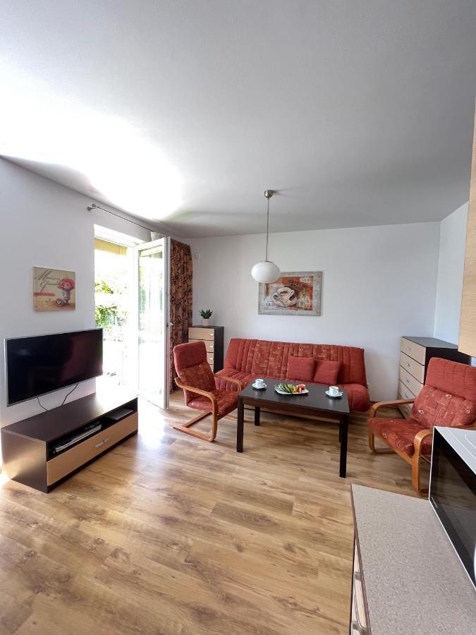 Apartament Z Garazem I Ogrodem Kołobrzeg Buitenkant foto