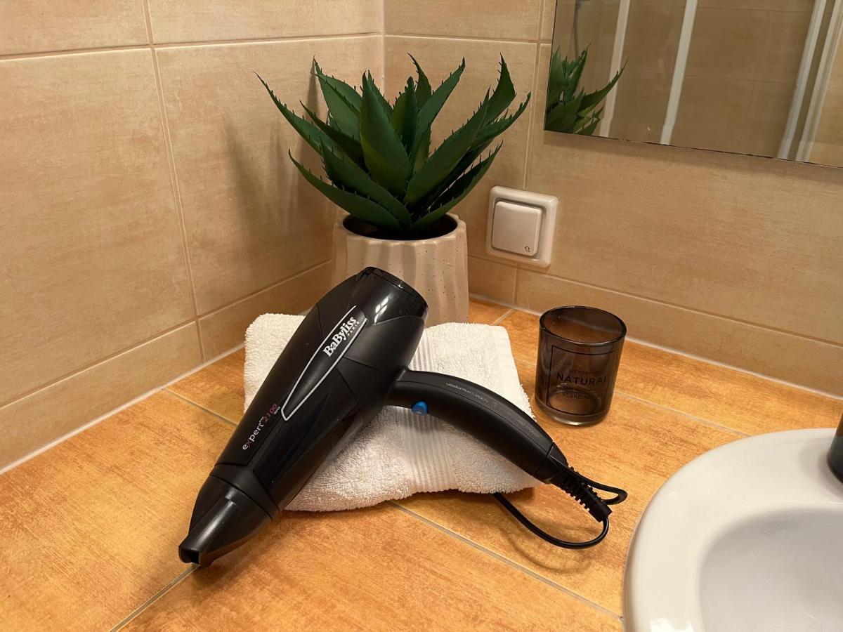 Apartament Z Garazem I Ogrodem Kołobrzeg Buitenkant foto