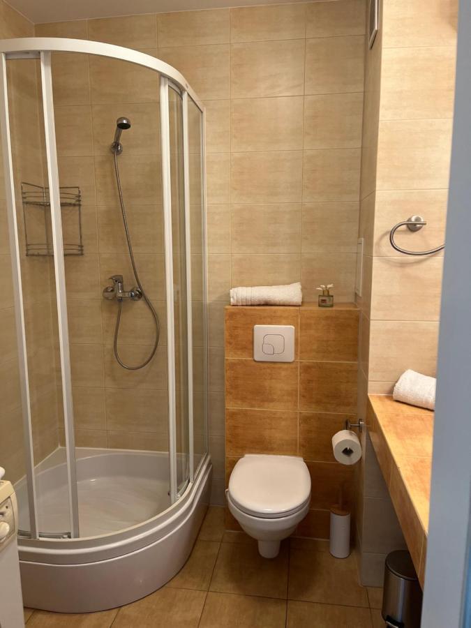 Apartament Z Garazem I Ogrodem Kołobrzeg Buitenkant foto