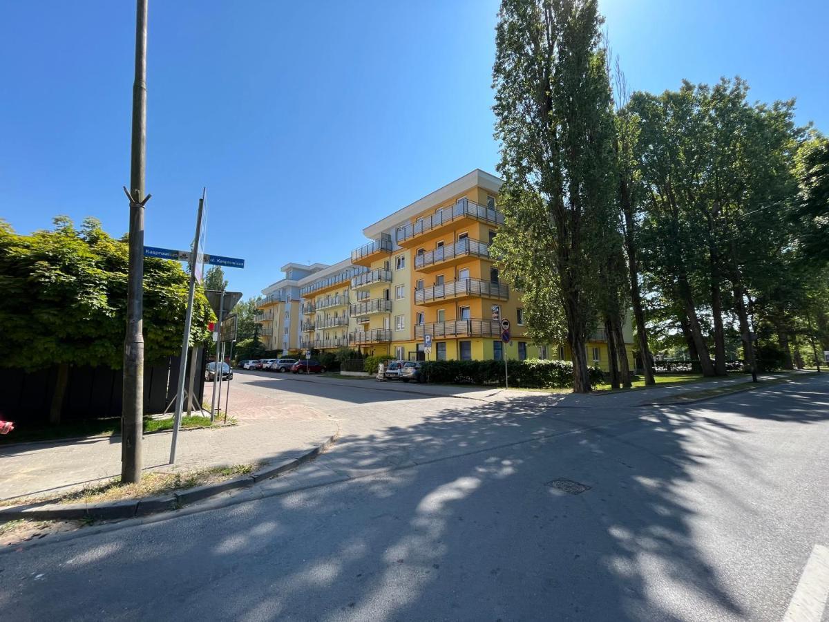 Apartament Z Garazem I Ogrodem Kołobrzeg Buitenkant foto